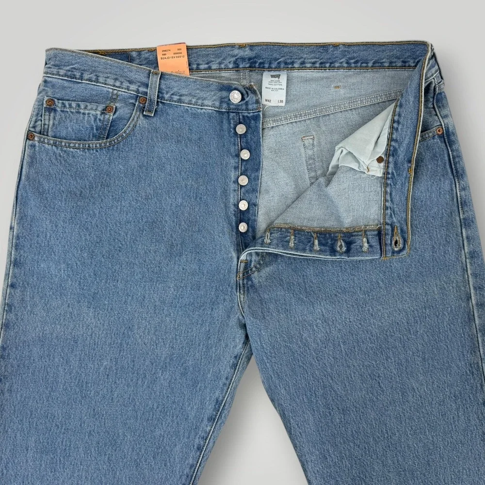 NWT Levi's 501 Jeans 42x31 Button Fly Straight Leg‎ Blue Denim Colombia